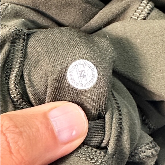 Lululemon Align Crop *21" Dark Olive - Picture 4 of 5